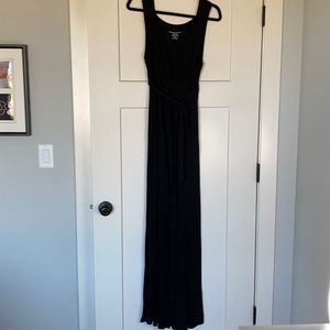 Liz Lange Maternity/Nursing Friendly Dress